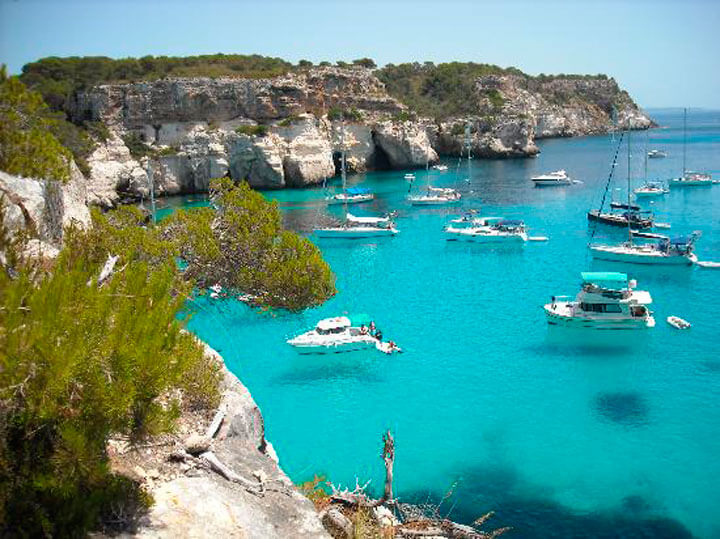 www.pescaturismomenorca.com excursiones en barco a Cala Blanca Menorca