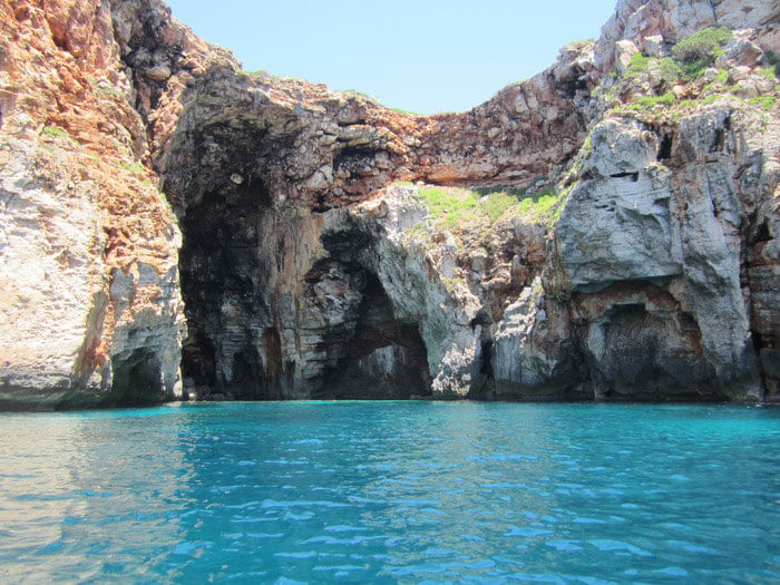 pescaturismemenorca.com excursions en vaixell a Cales Coves Menorca