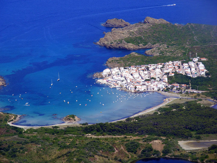 pescaturismomenorca.com excursiones en barco a Es Grau Menorca